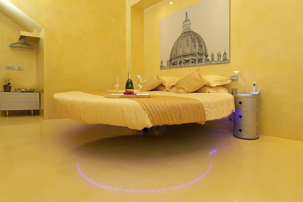Myrome Vatican Room photo